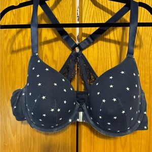 Cacique bra, front closure, lace on the back.